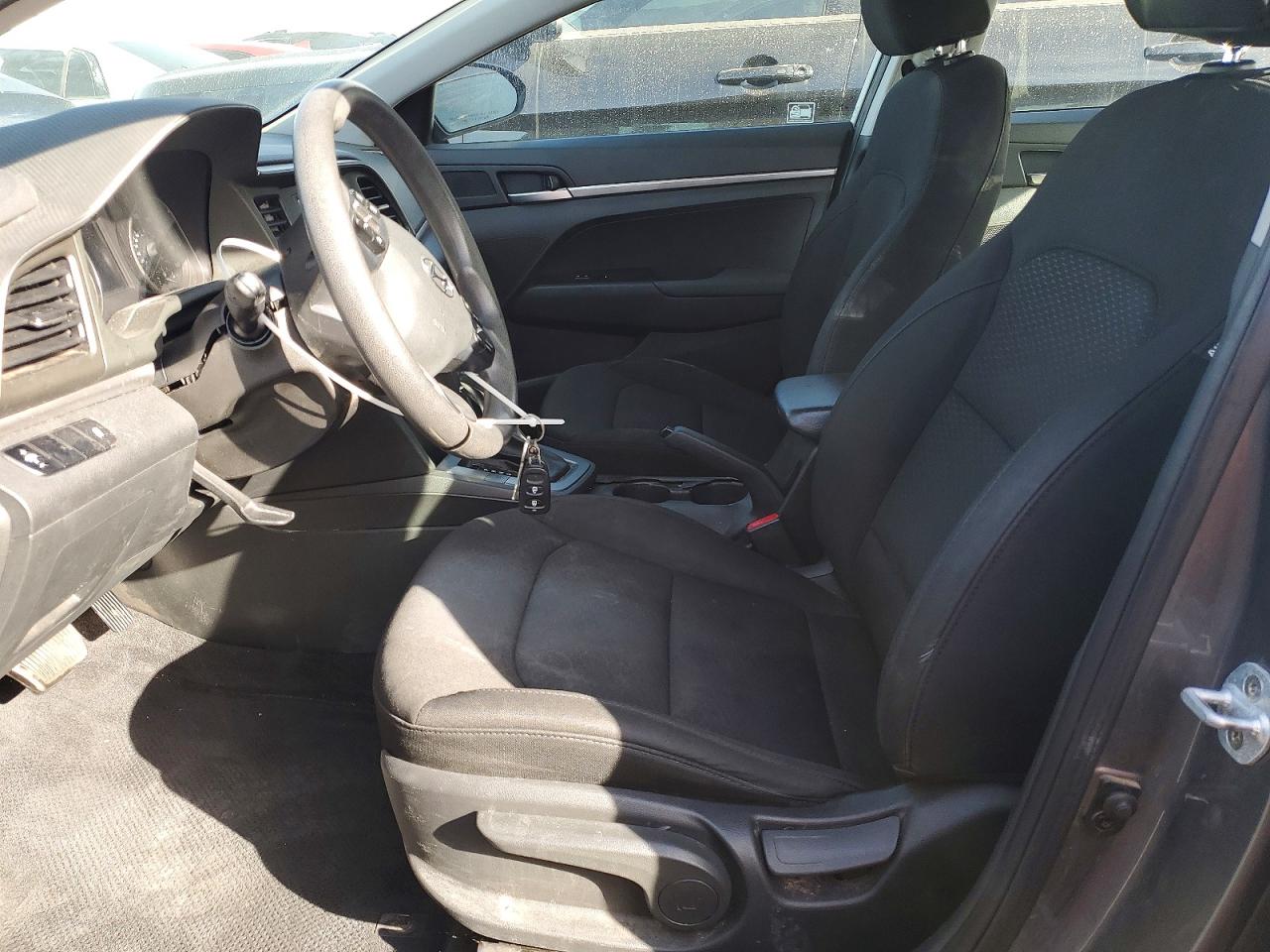 2019 HYUNDAI ELANTRA SE photo 7