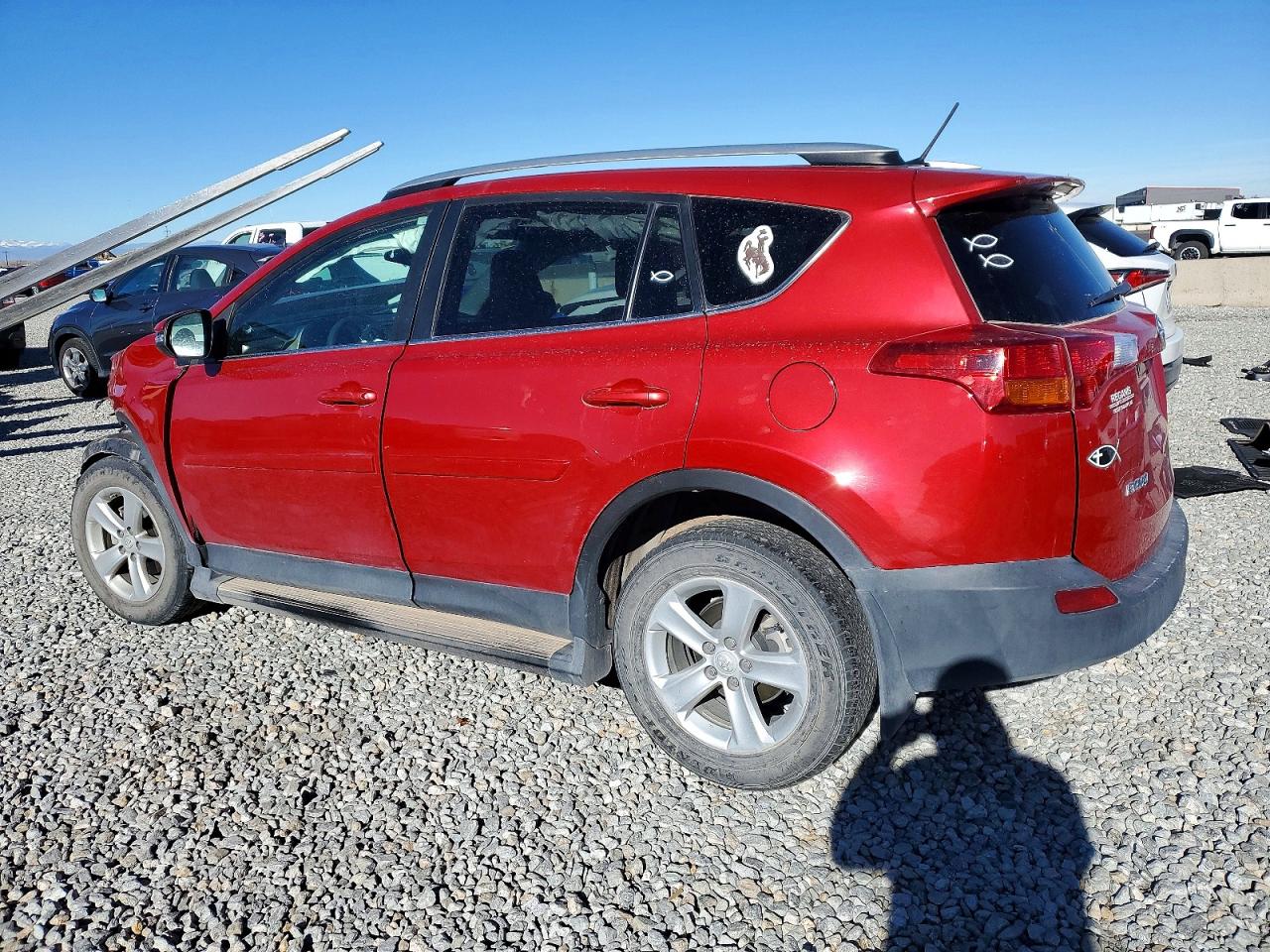 2013 TOYOTA RAV4 XLE photo 2