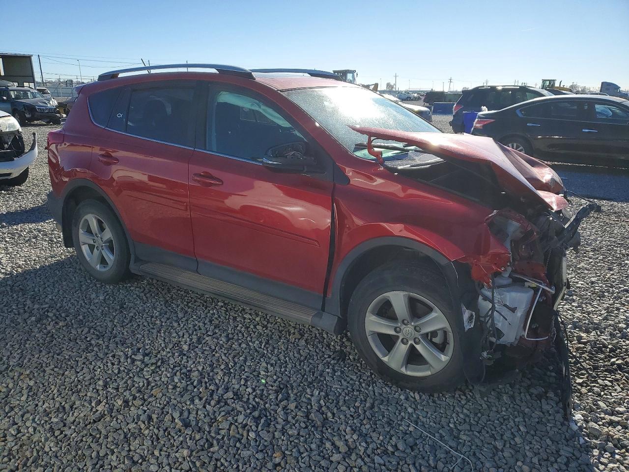 2013 TOYOTA RAV4 XLE photo 4