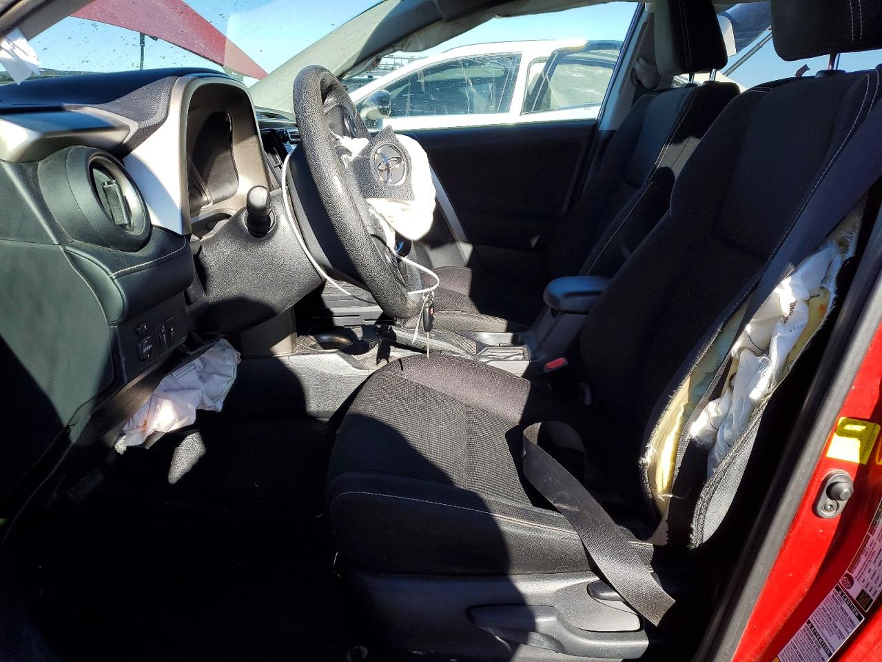 2013 TOYOTA RAV4 XLE photo 7