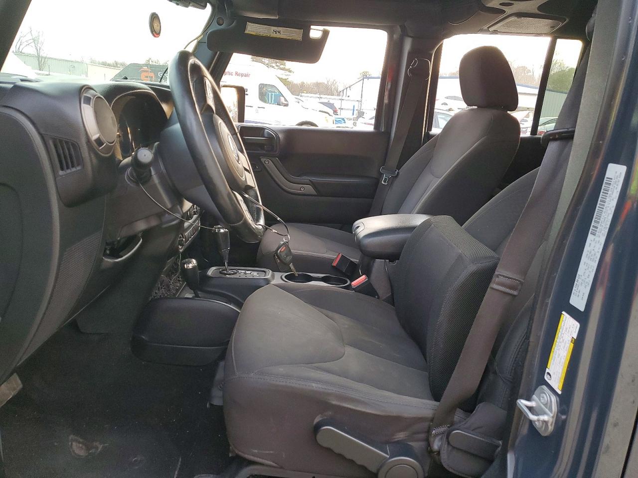 2016 JEEP WRANGLER UNLIMITED SPORT photo 13