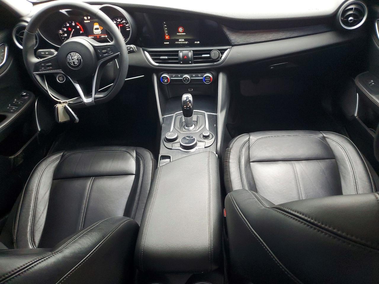 2019 ALFA ROMEO GIULIA photo 8
