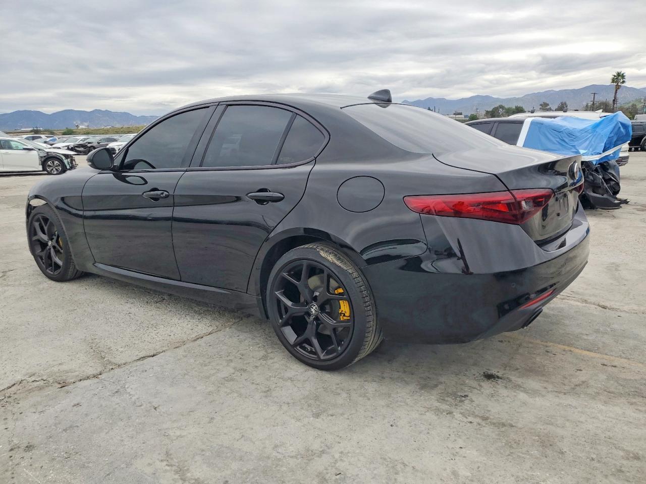 2019 ALFA ROMEO GIULIA photo 2