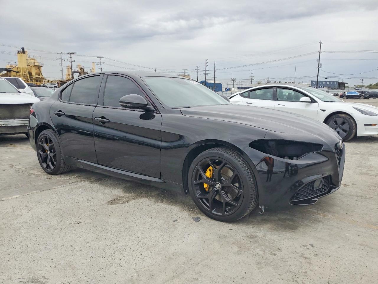 2019 ALFA ROMEO GIULIA photo 4