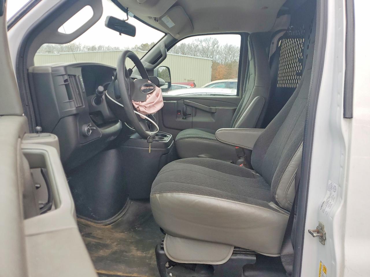 2021 GMC SAVANA G2500 DELIVERY VAN photo 7