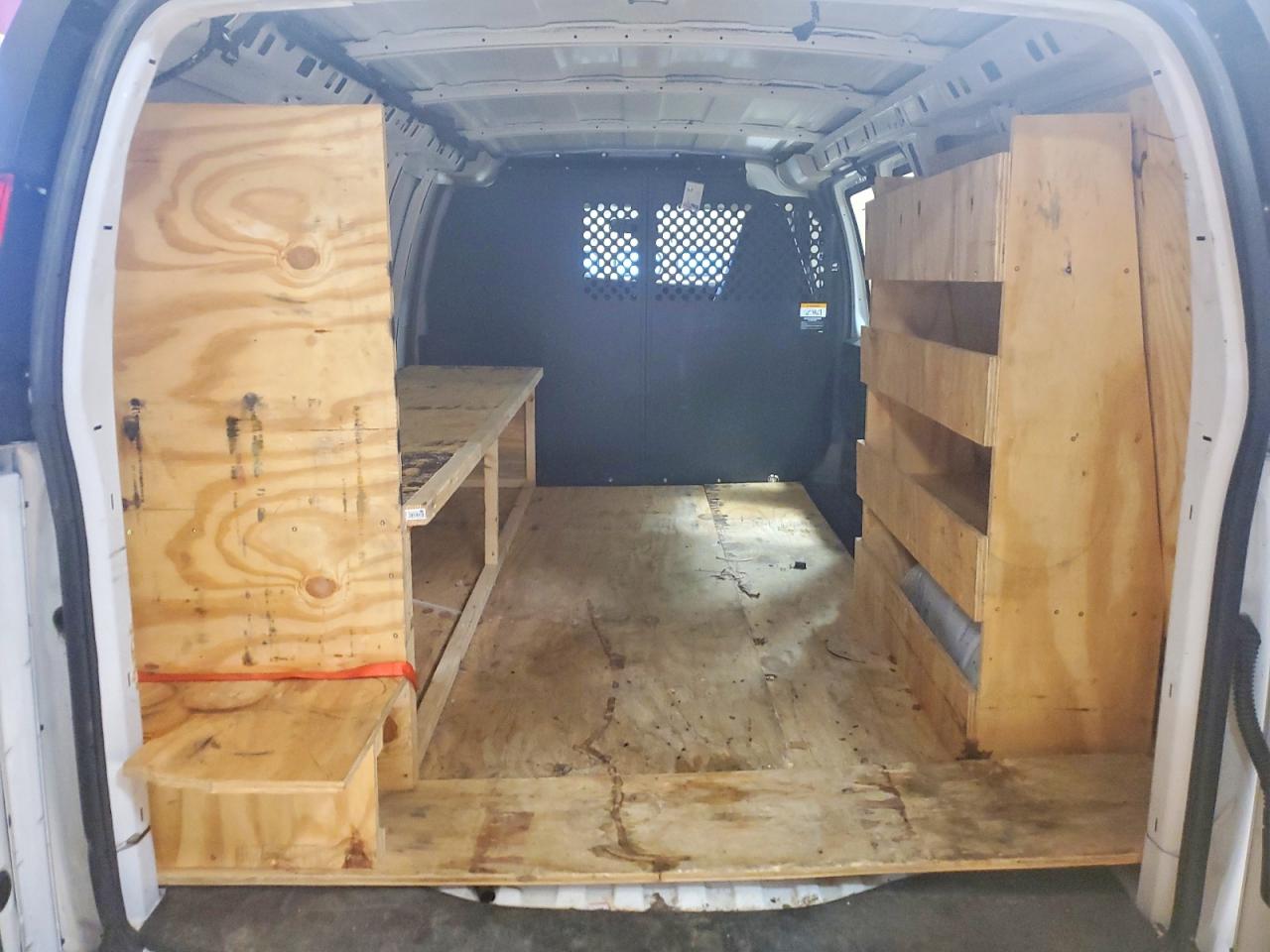 2021 GMC SAVANA G2500 DELIVERY VAN photo 11