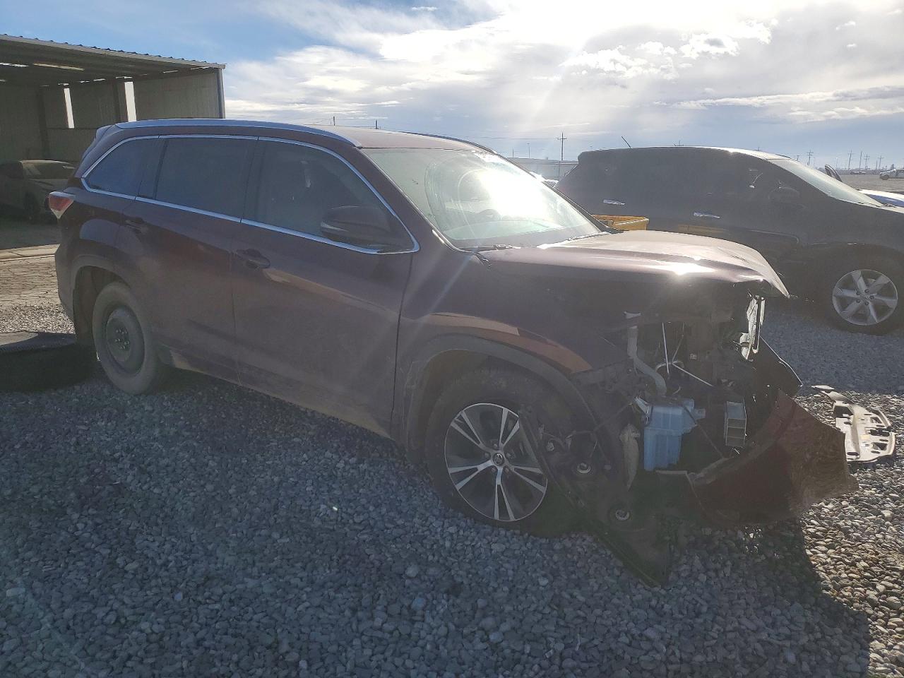 2016 TOYOTA HIGHLANDER XLE photo 4