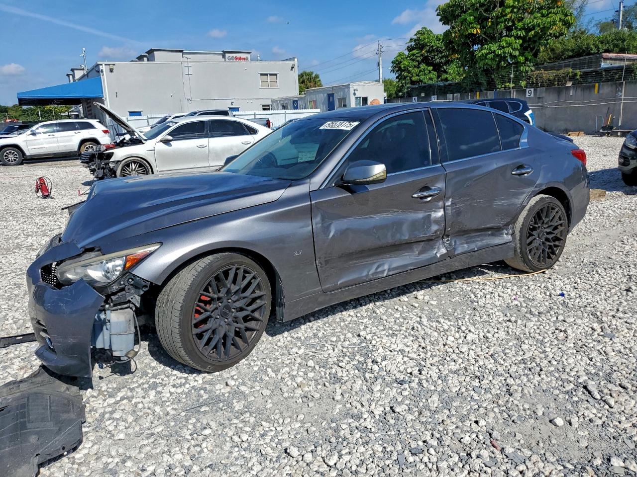 2015 INFINITI Q50