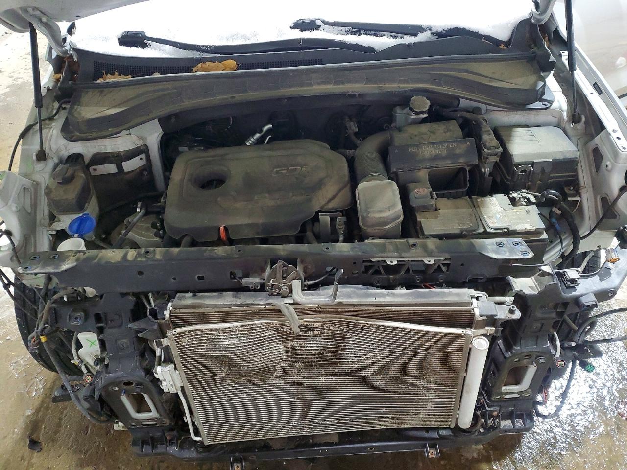 2019 HYUNDAI SANTA FE SE photo 12