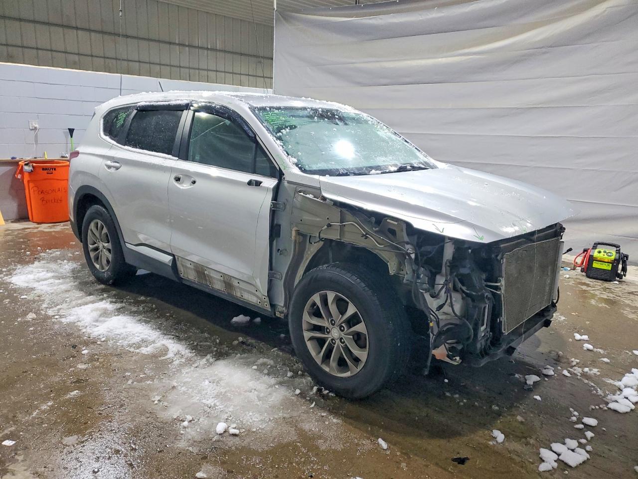 2019 HYUNDAI SANTA FE SE photo 4