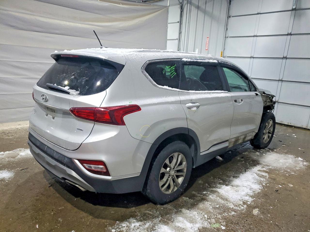 2019 HYUNDAI SANTA FE SE photo 3
