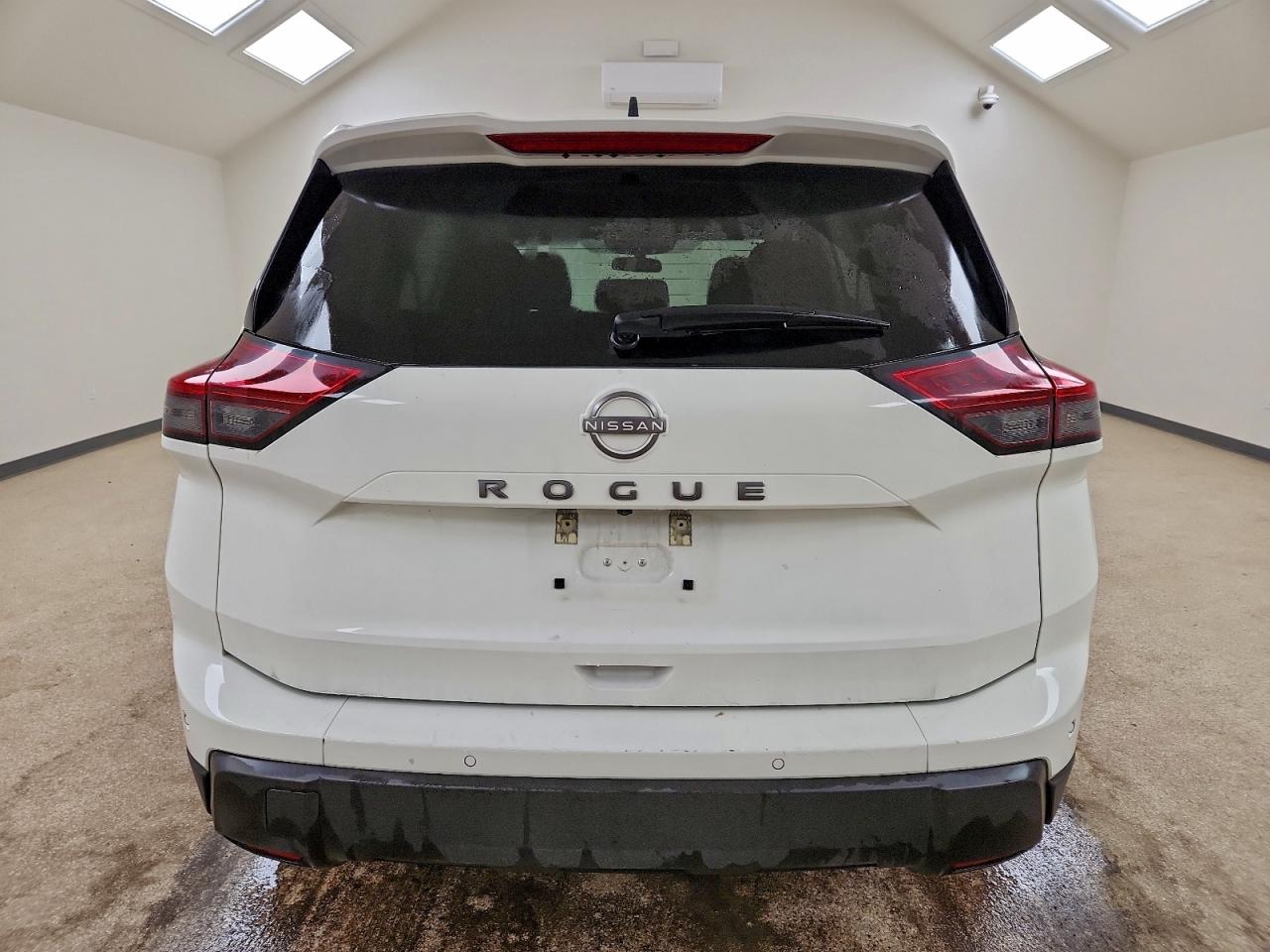 2024 NISSAN ROGUE S photo 6