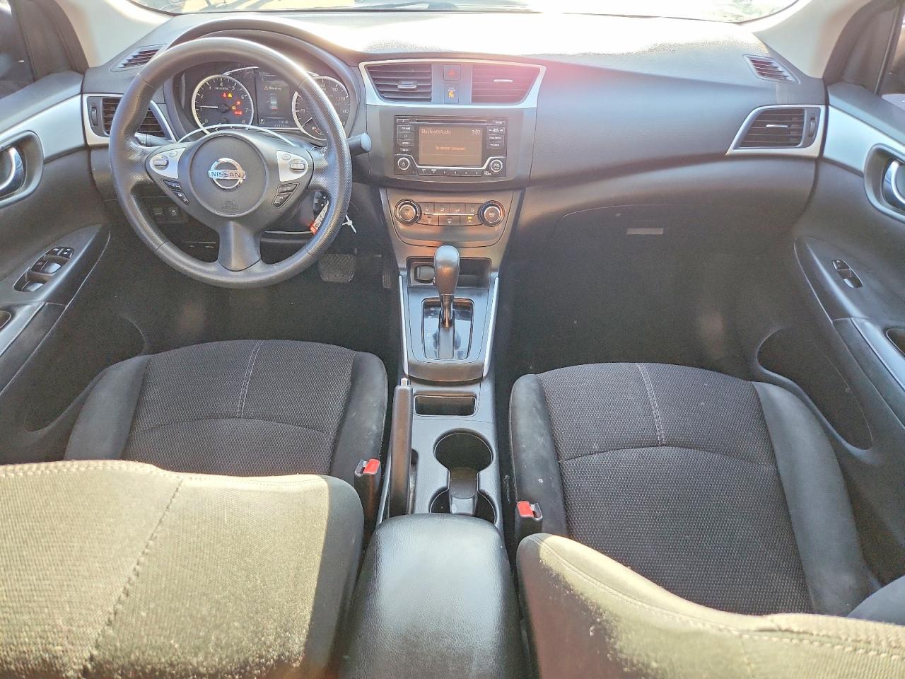 2018 NISSAN SENTRA S photo 8
