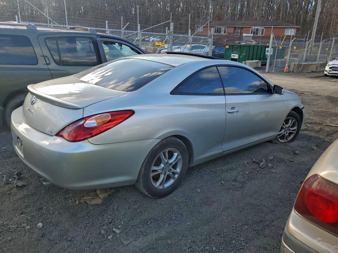 2004 TOYOTA CAMRY SOLARA SE photo 3