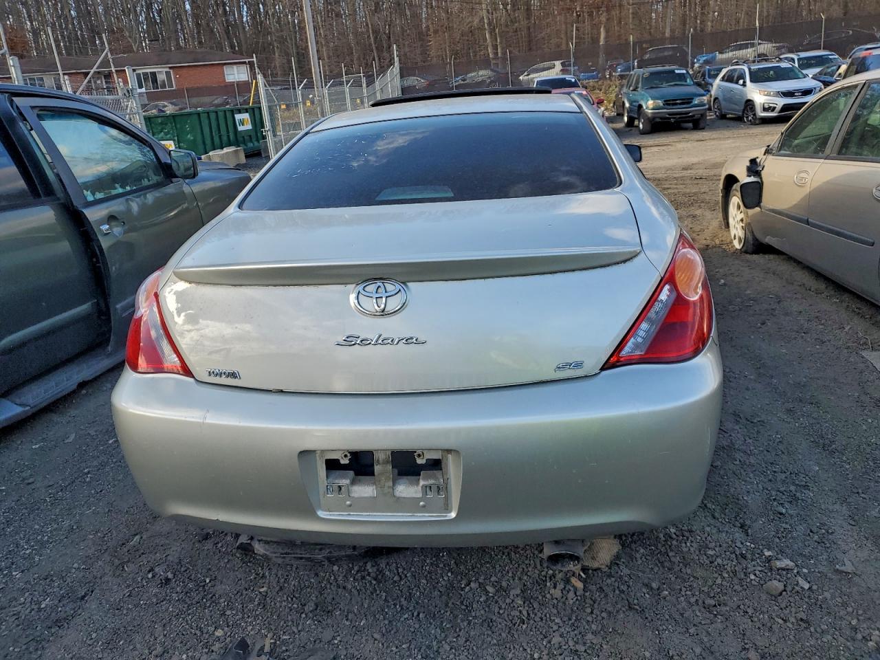 2004 TOYOTA CAMRY SOLARA SE photo 6