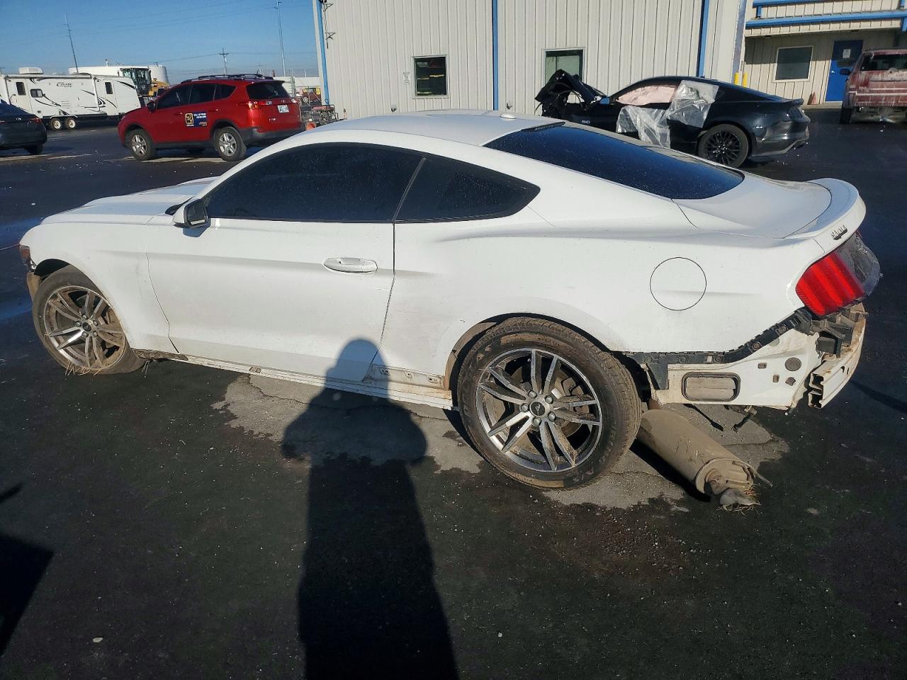 2017 FORD MUSTANG photo 2
