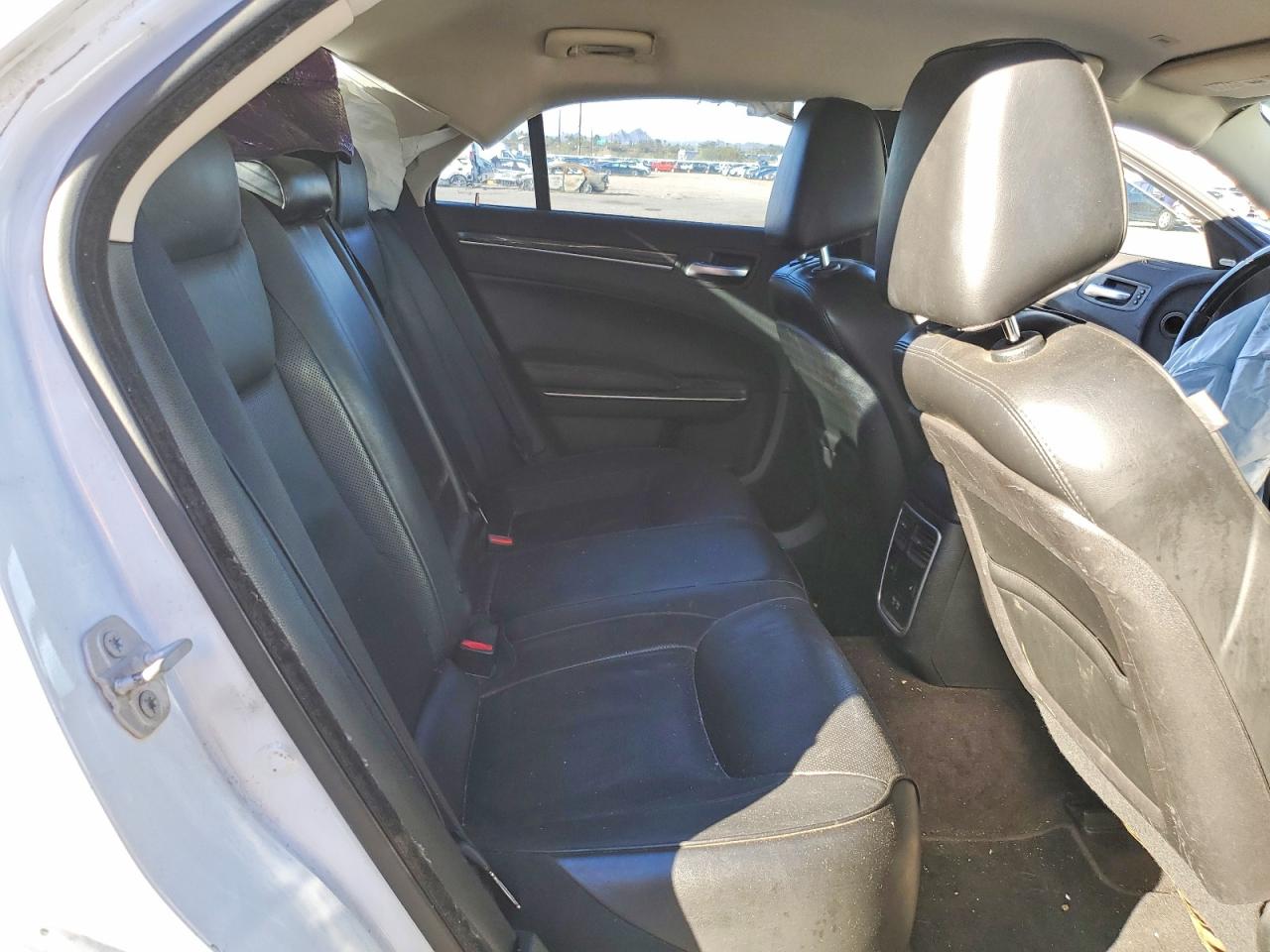 2018 CHRYSLER 300 LIMITED photo 10