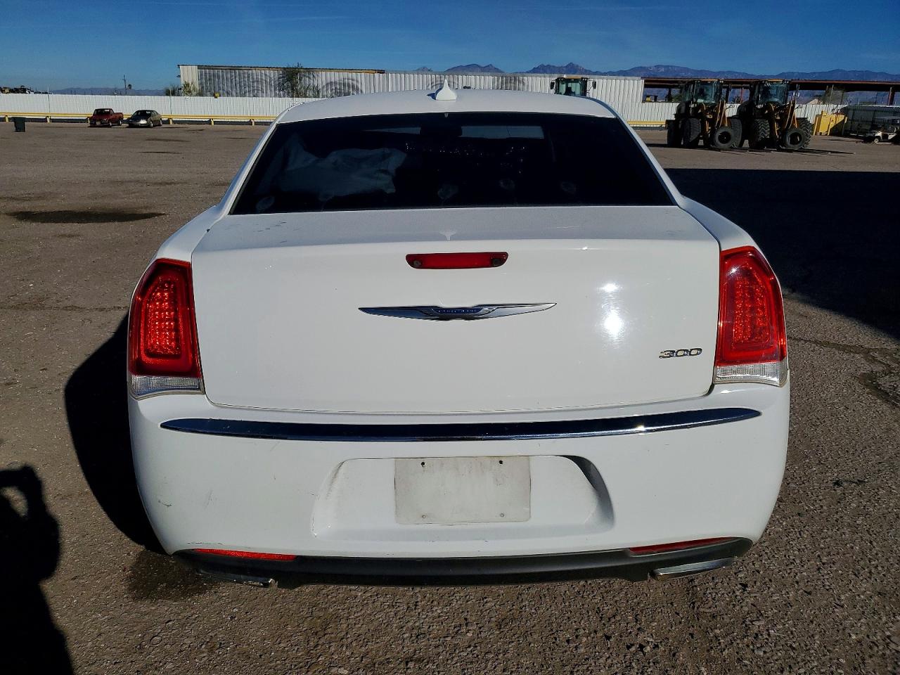 2018 CHRYSLER 300 LIMITED photo 6