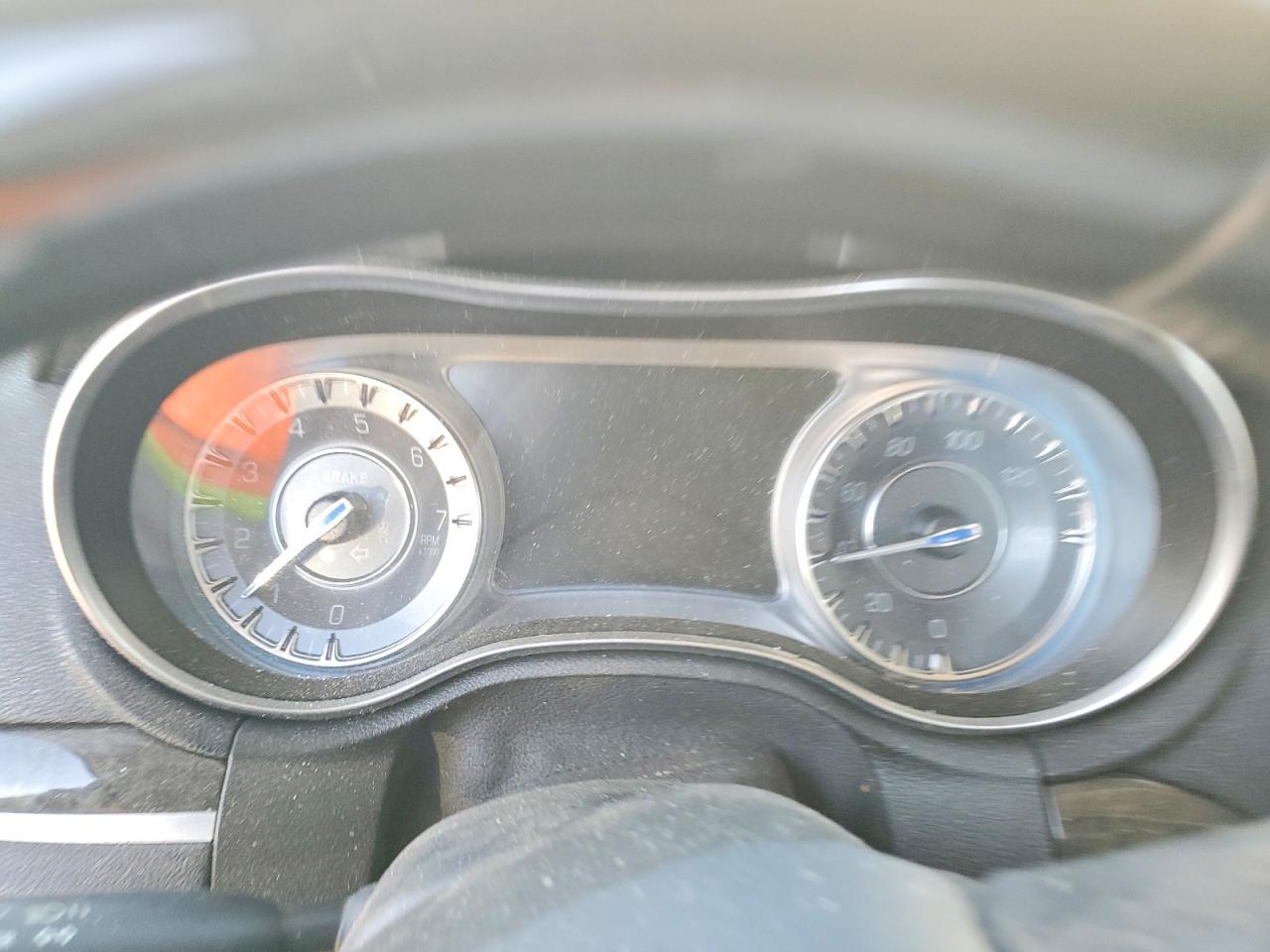 2018 CHRYSLER 300 LIMITED photo 9