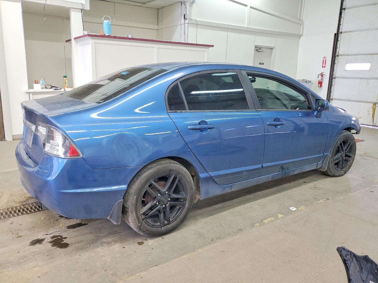 2010 HONDA CIVIC LX photo 3