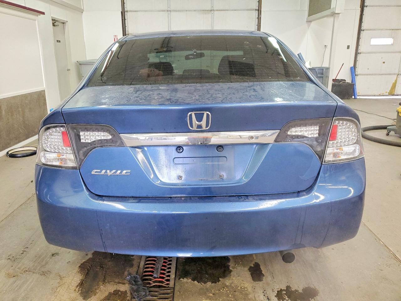 2010 HONDA CIVIC LX photo 6