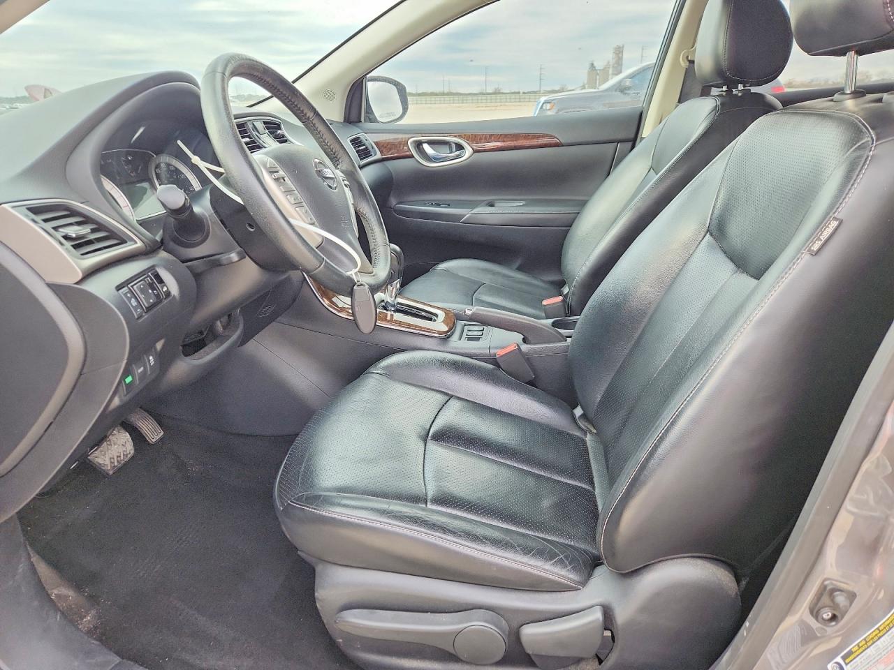 2015 NISSAN SENTRA S photo 7