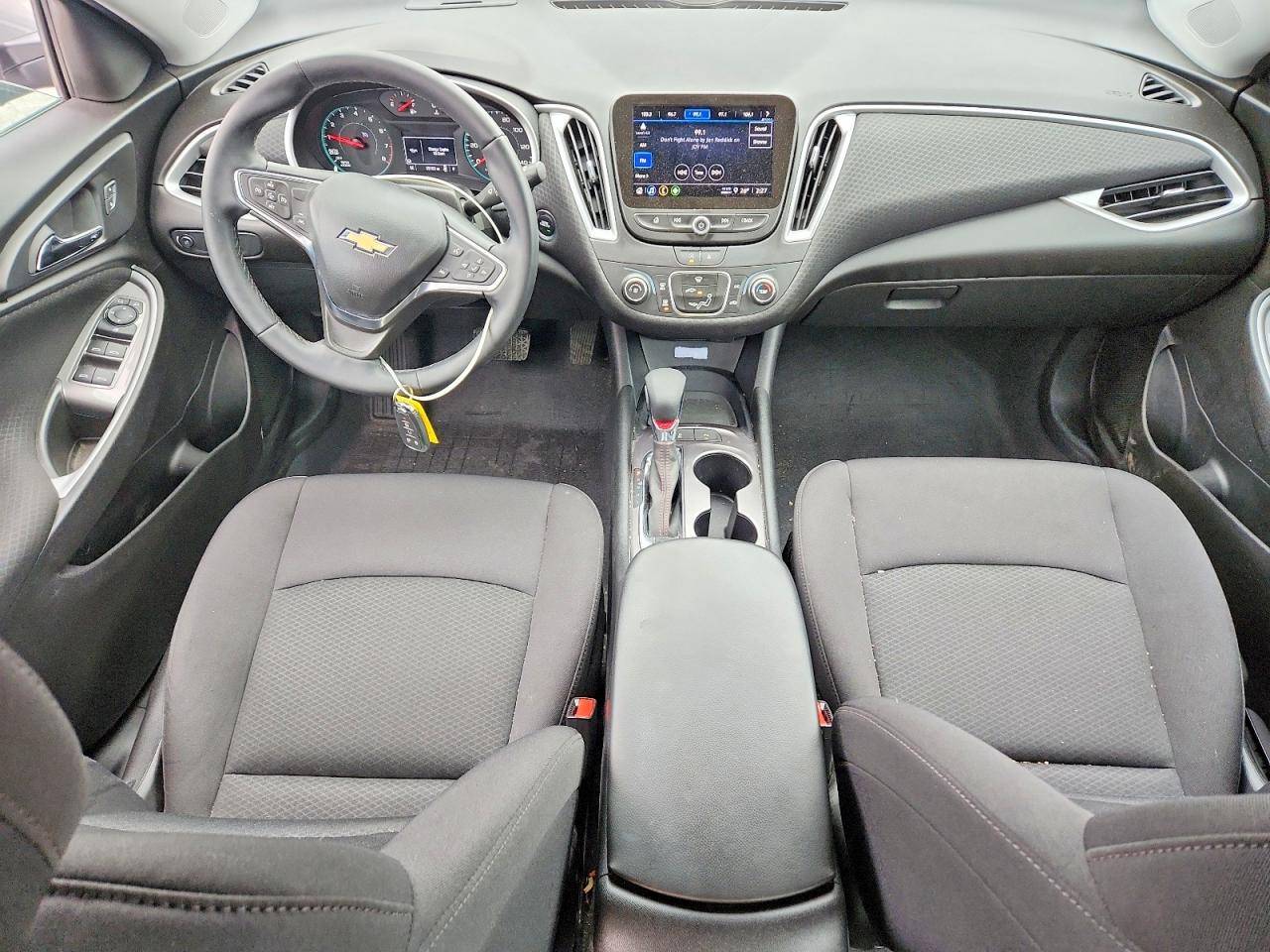 2024 CHEVROLET MALIBU RS photo 8