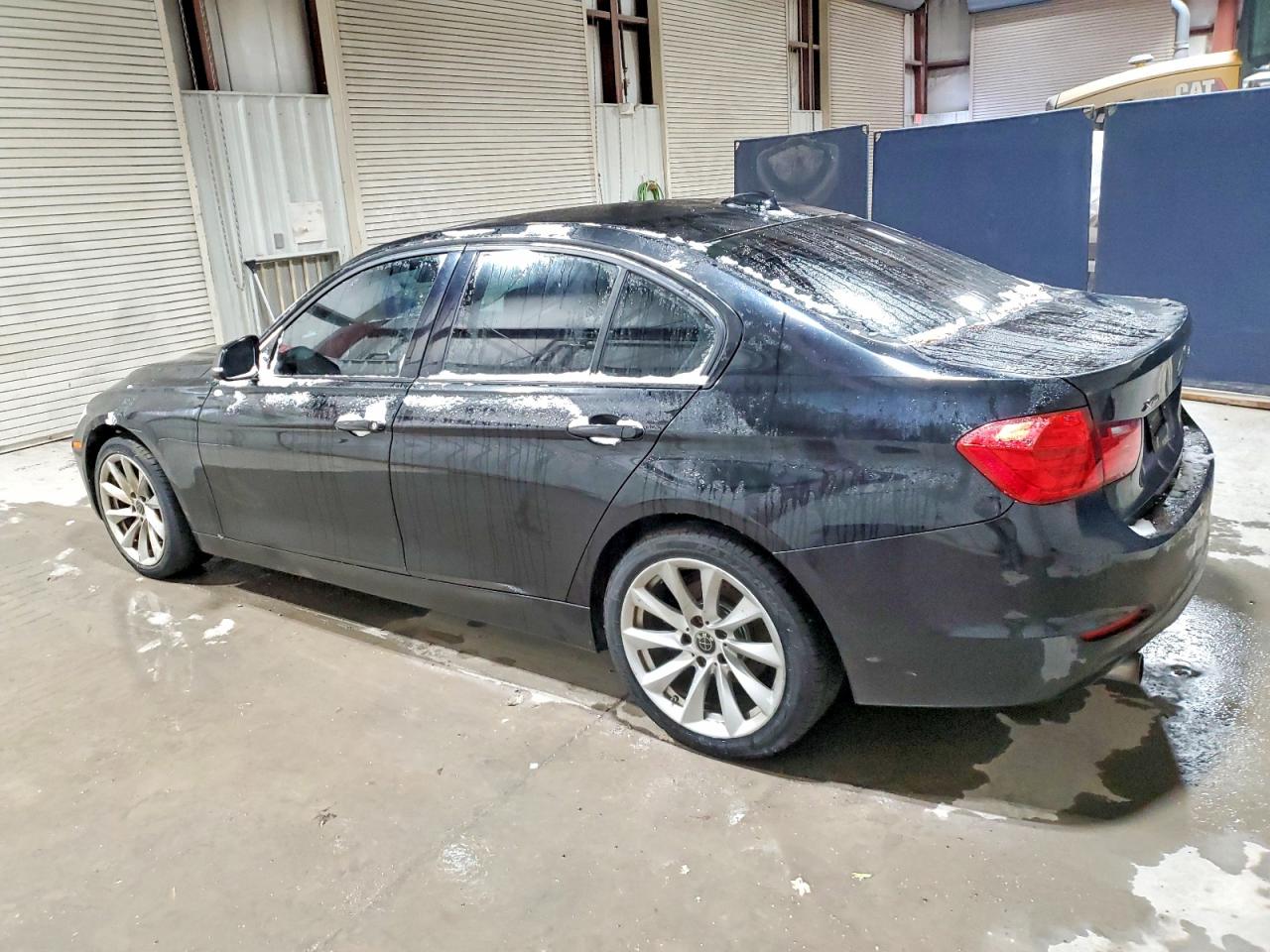 2015 BMW 320 I XDRIVE photo 2