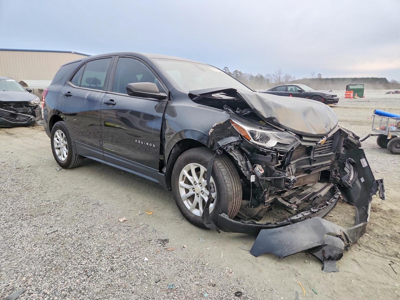 2020 CHEVROLET EQUINOX LS photo 4