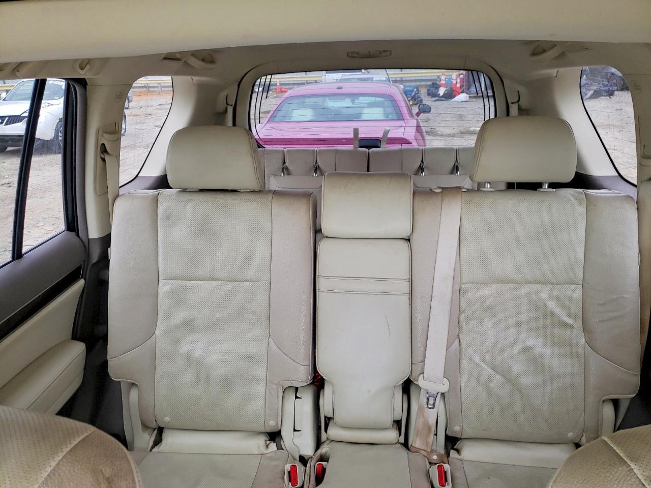 2016 LEXUS GX 460 photo 19