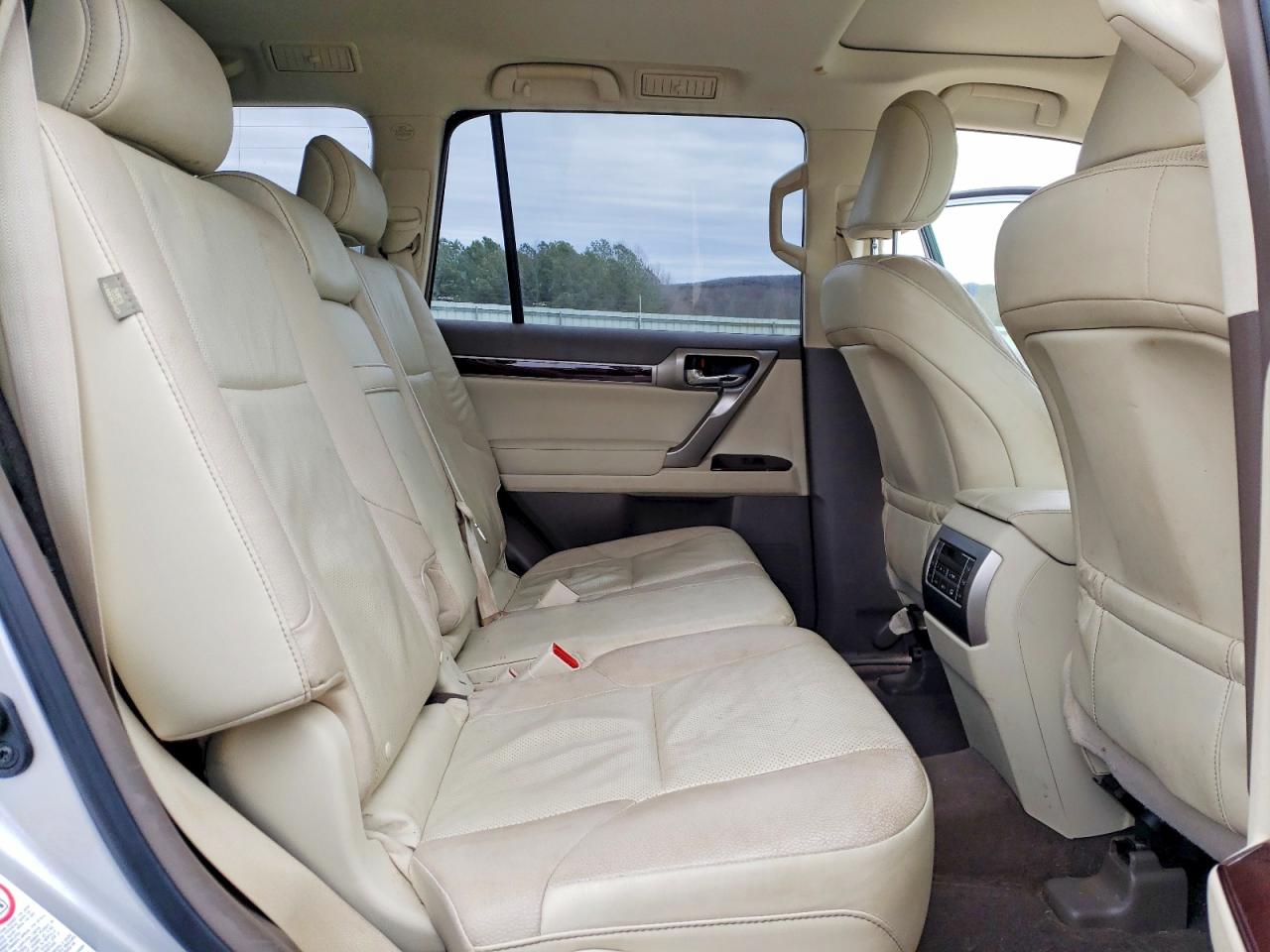 2016 LEXUS GX 460 photo 21