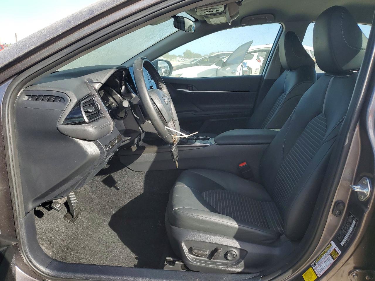 2024 TOYOTA CAMRY SE NIGHT SHADE photo 7