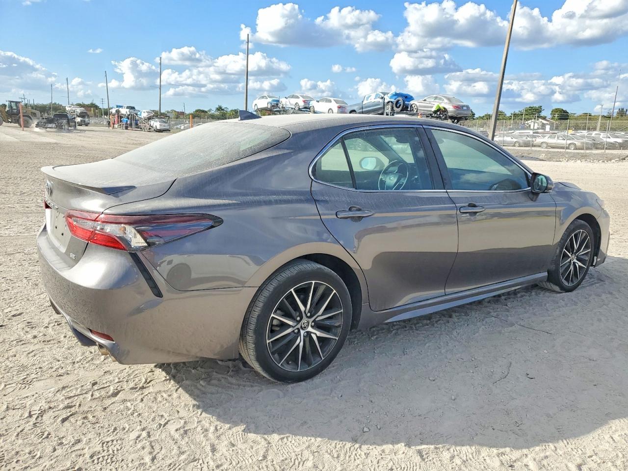 2024 TOYOTA CAMRY SE NIGHT SHADE photo 3