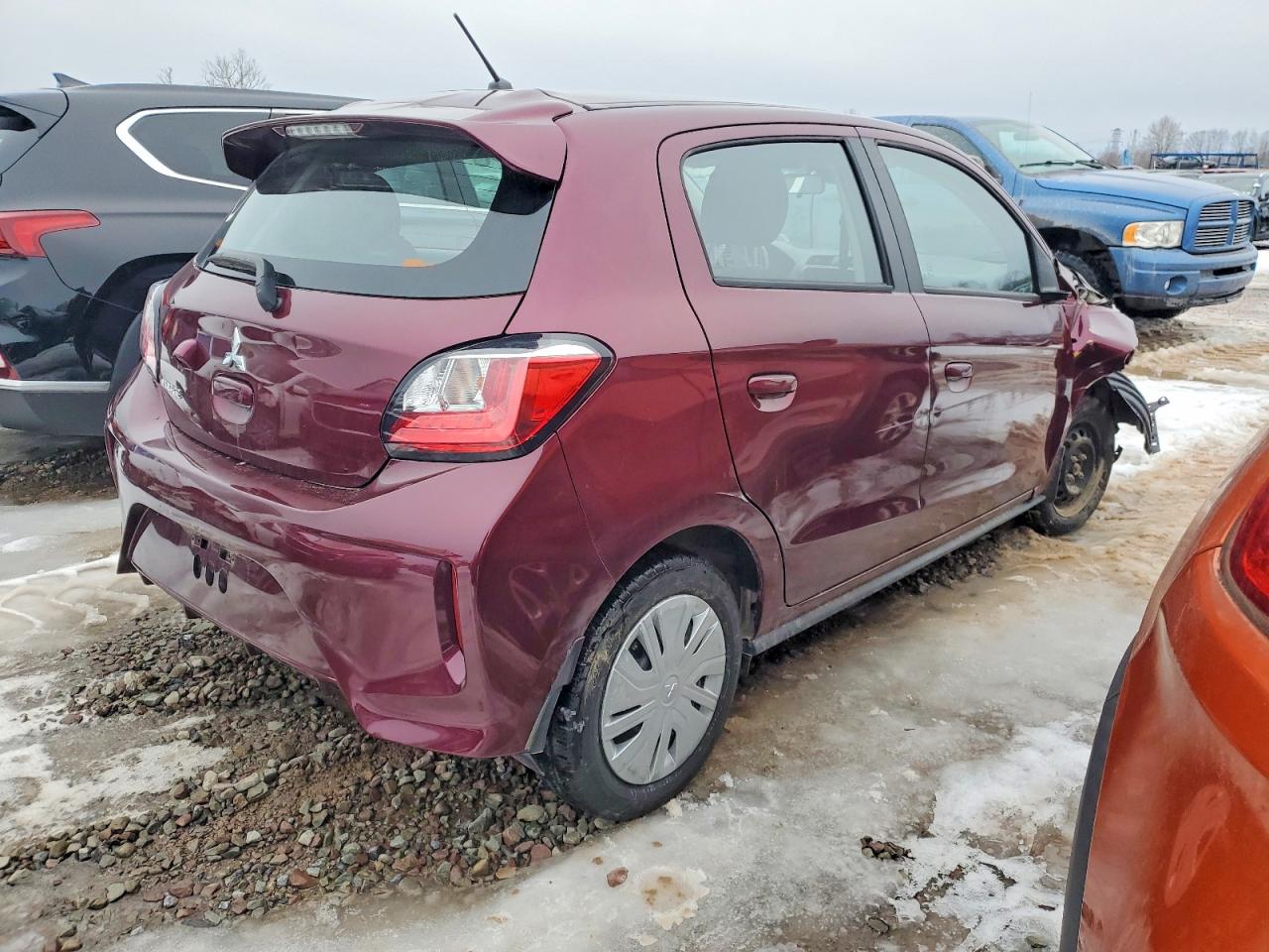 2024 MITSUBISHI MIRAGE ES photo 3