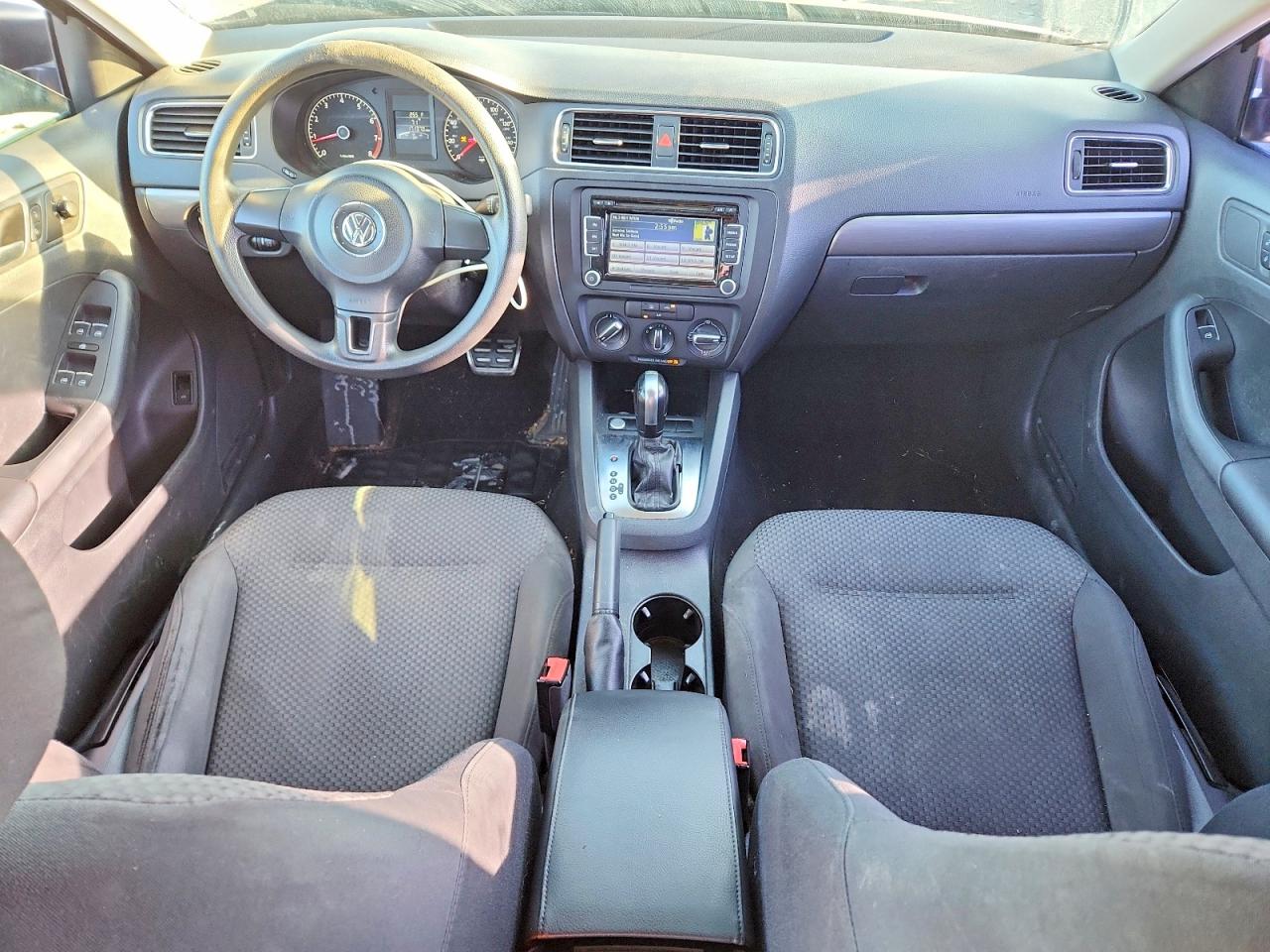 2013 VOLKSWAGEN JETTA BASE photo 8