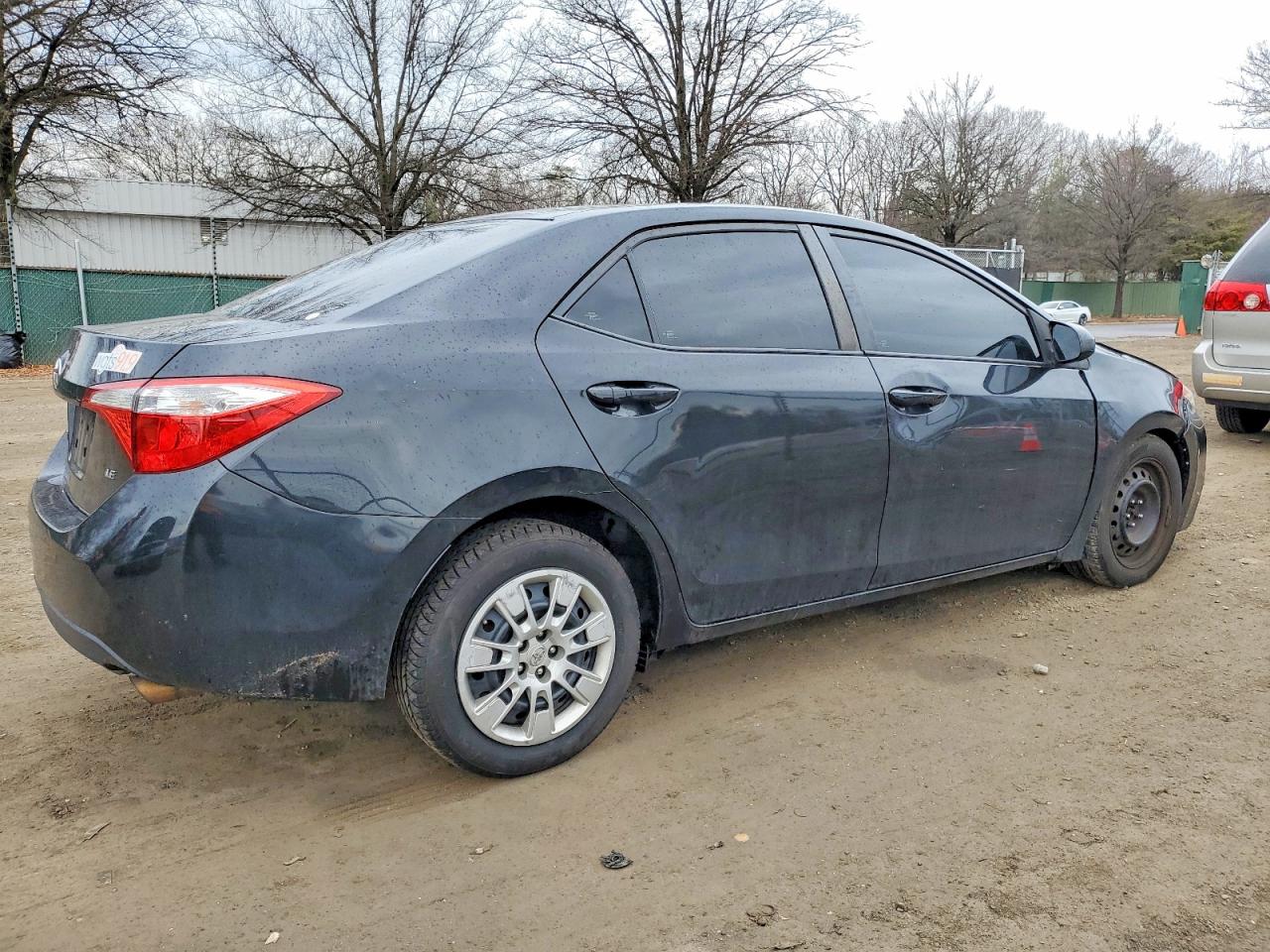 2015 TOYOTA COROLLA L photo 3