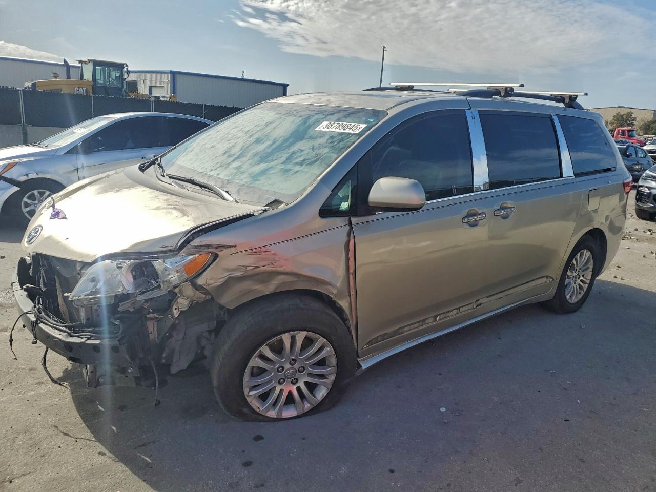 2017 TOYOTA SIENNA