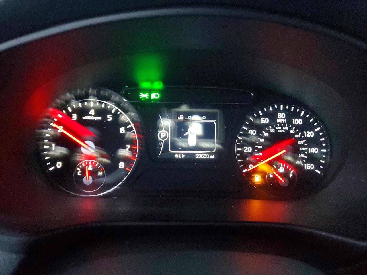 2017 KIA SORENTO LX photo 9