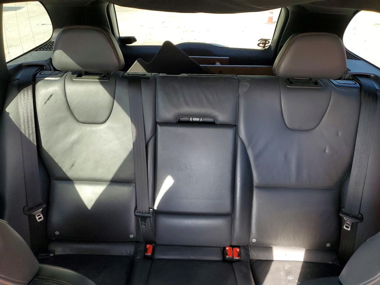 2015 VOLVO XC60 T6 PLATINUM photo 10