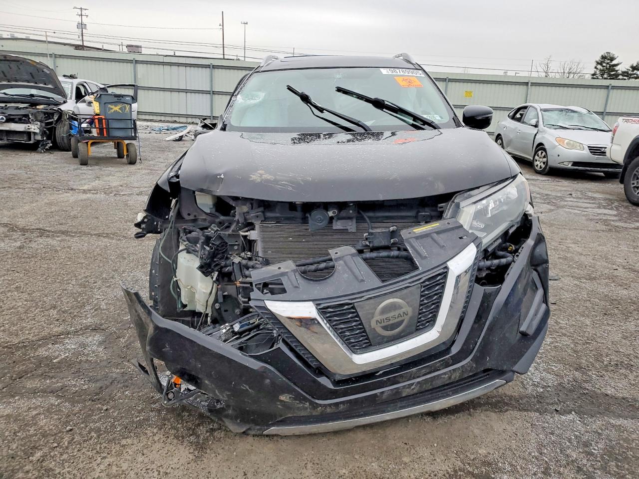2017 NISSAN ROGUE SV photo 5