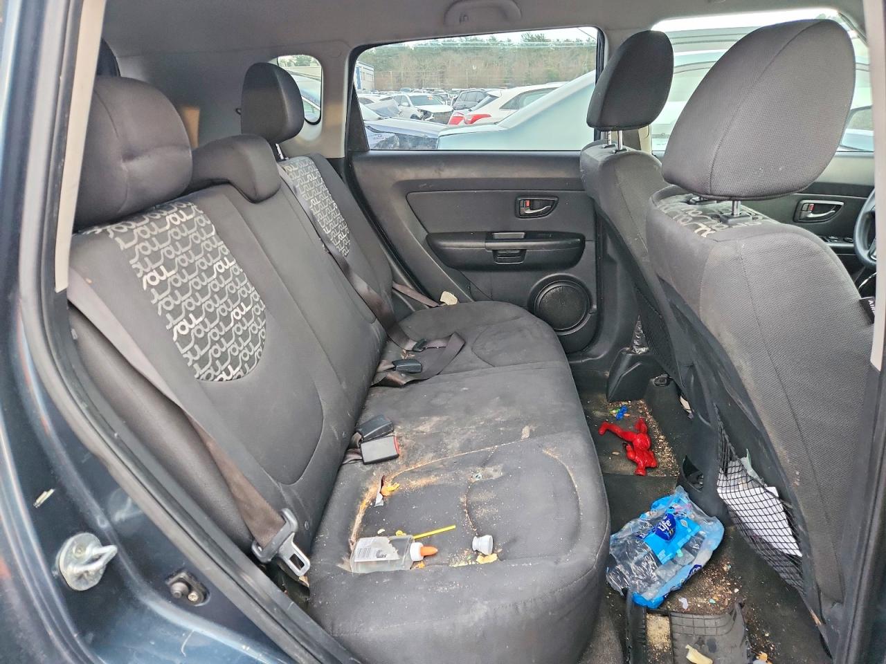 2011 KIA SOUL + photo 11