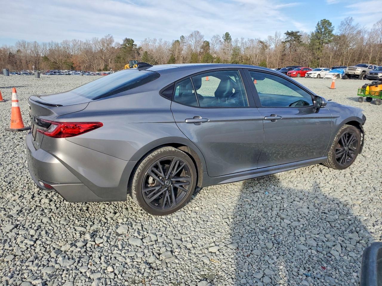2025 TOYOTA CAMRY XSE photo 3