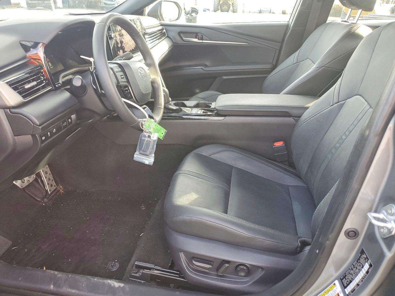 2025 TOYOTA CAMRY XSE photo 7