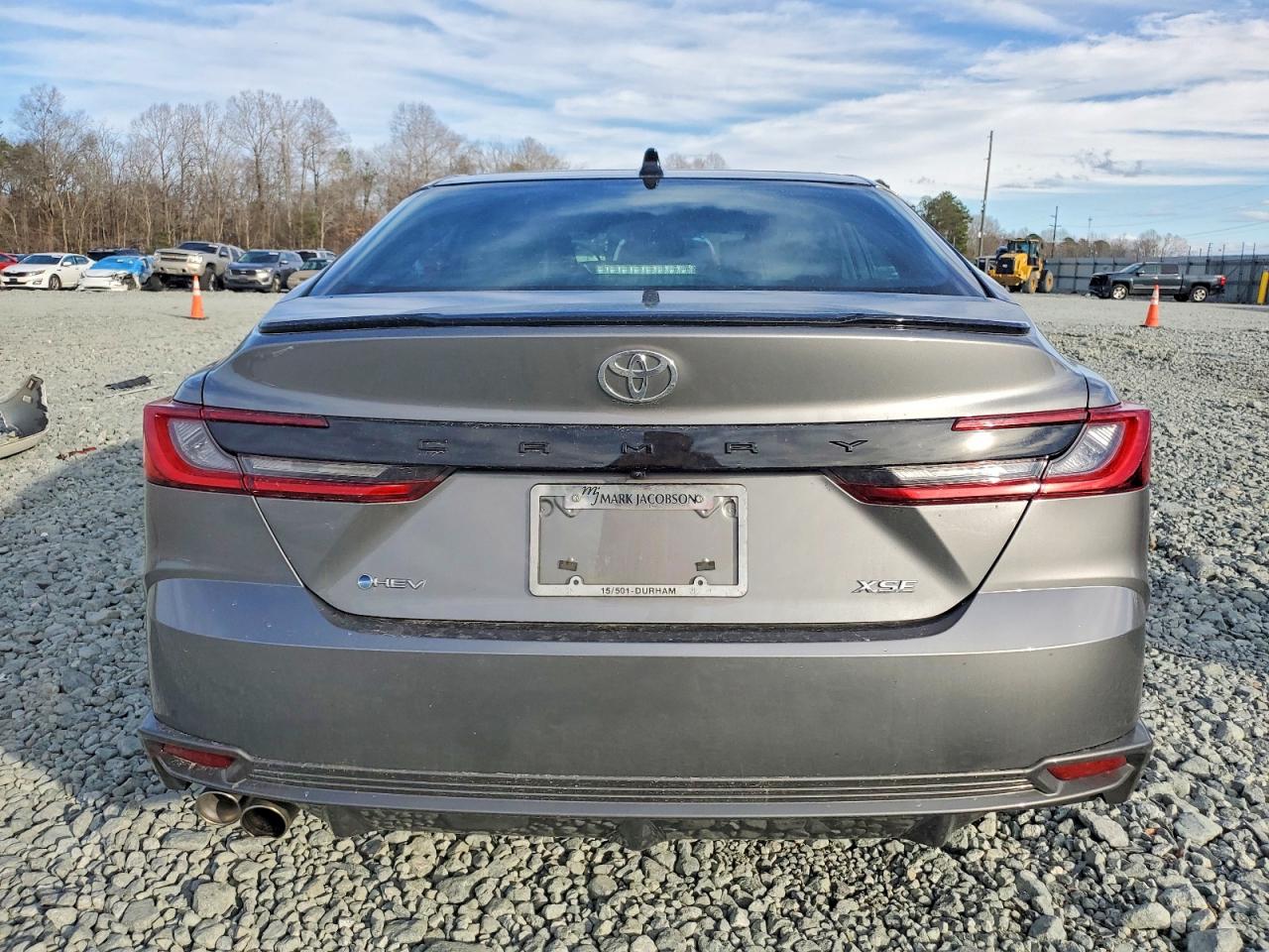 2025 TOYOTA CAMRY XSE photo 6