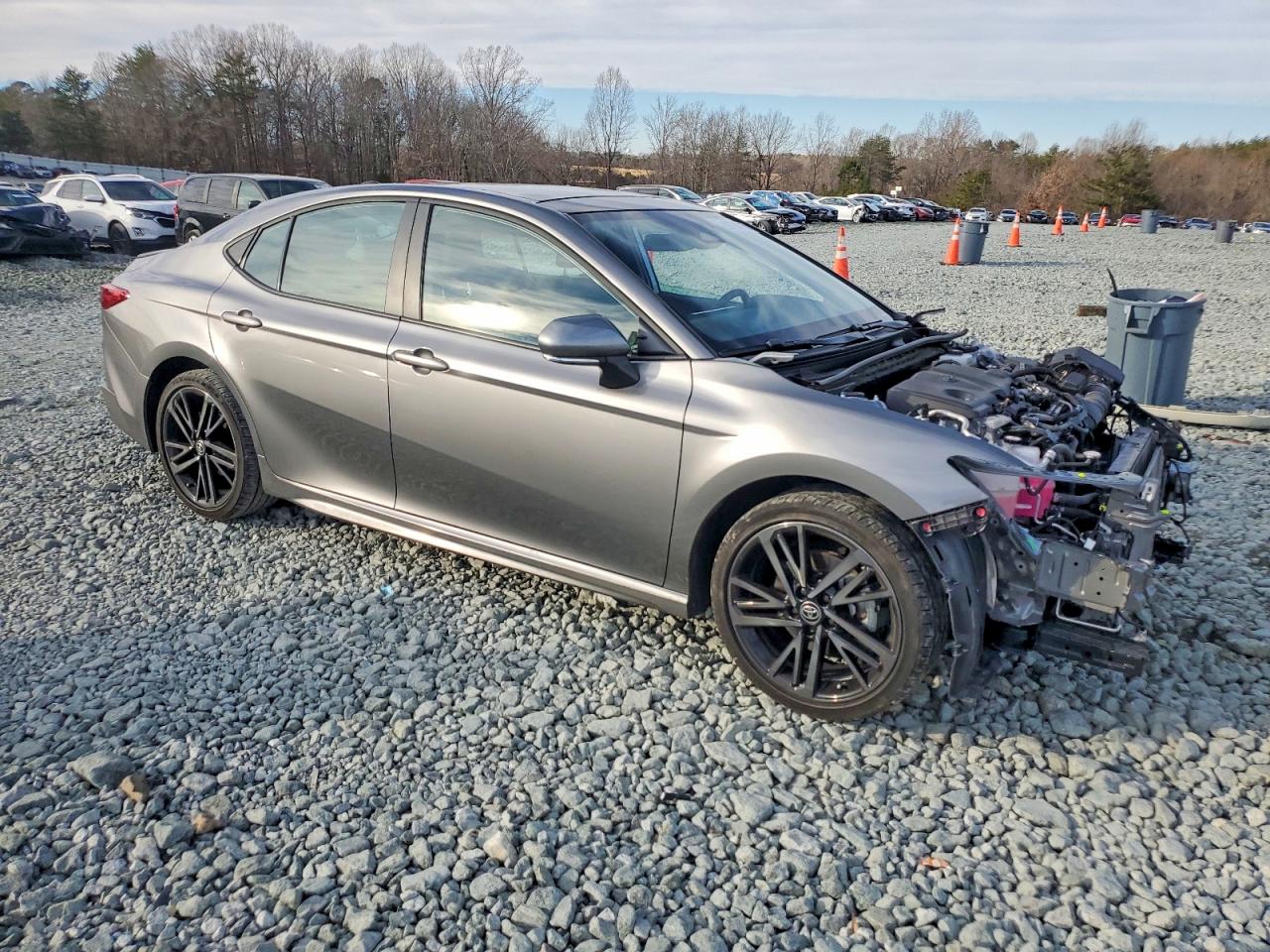 2025 TOYOTA CAMRY XSE photo 4