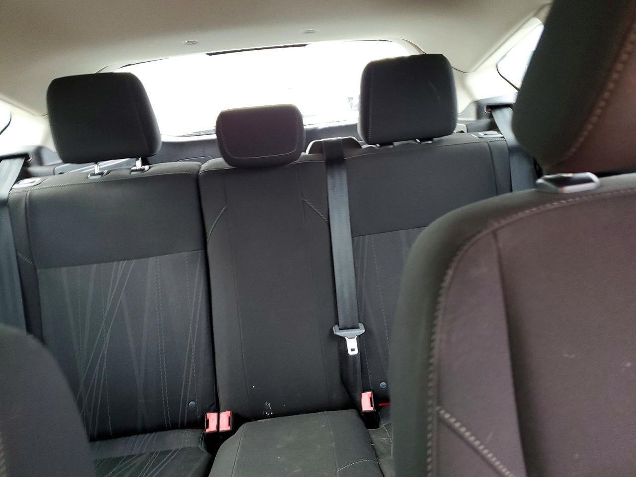 2015 FORD FOCUS SE photo 19