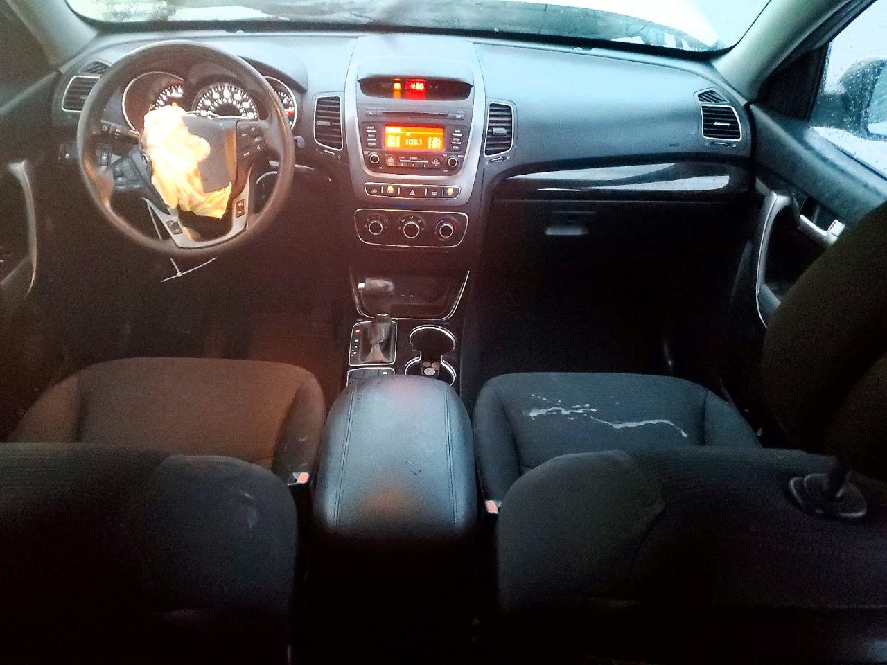 2015 KIA SORENTO LX photo 15