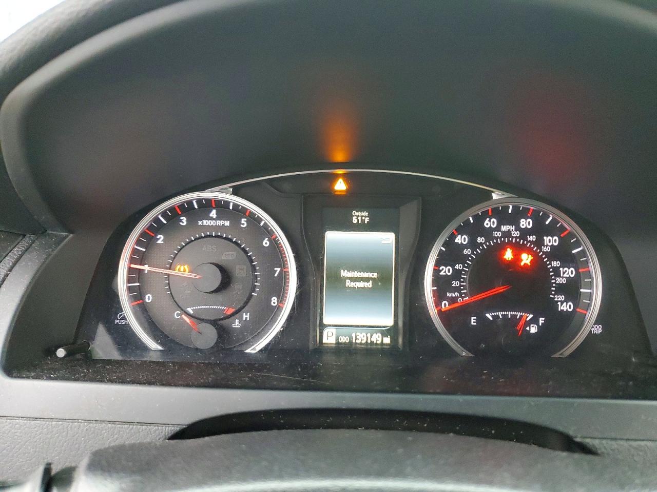 2016 TOYOTA CAMRY LE photo 9
