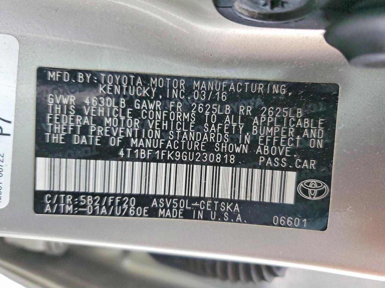 2016 TOYOTA CAMRY LE photo 12