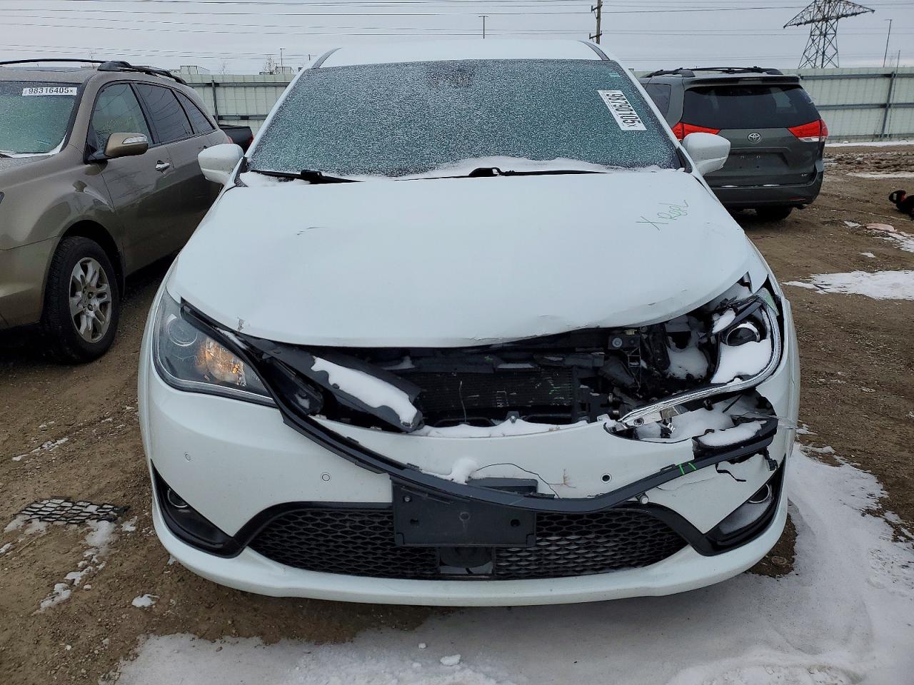 2019 CHRYSLER PACIFICA TOURING PLUS photo 5